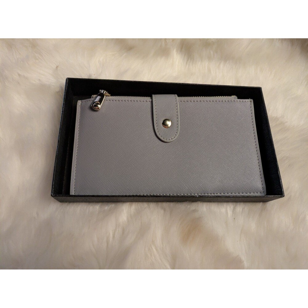 WalletGray Zip-Around Bifold Wallet with Card Slots and ID Window